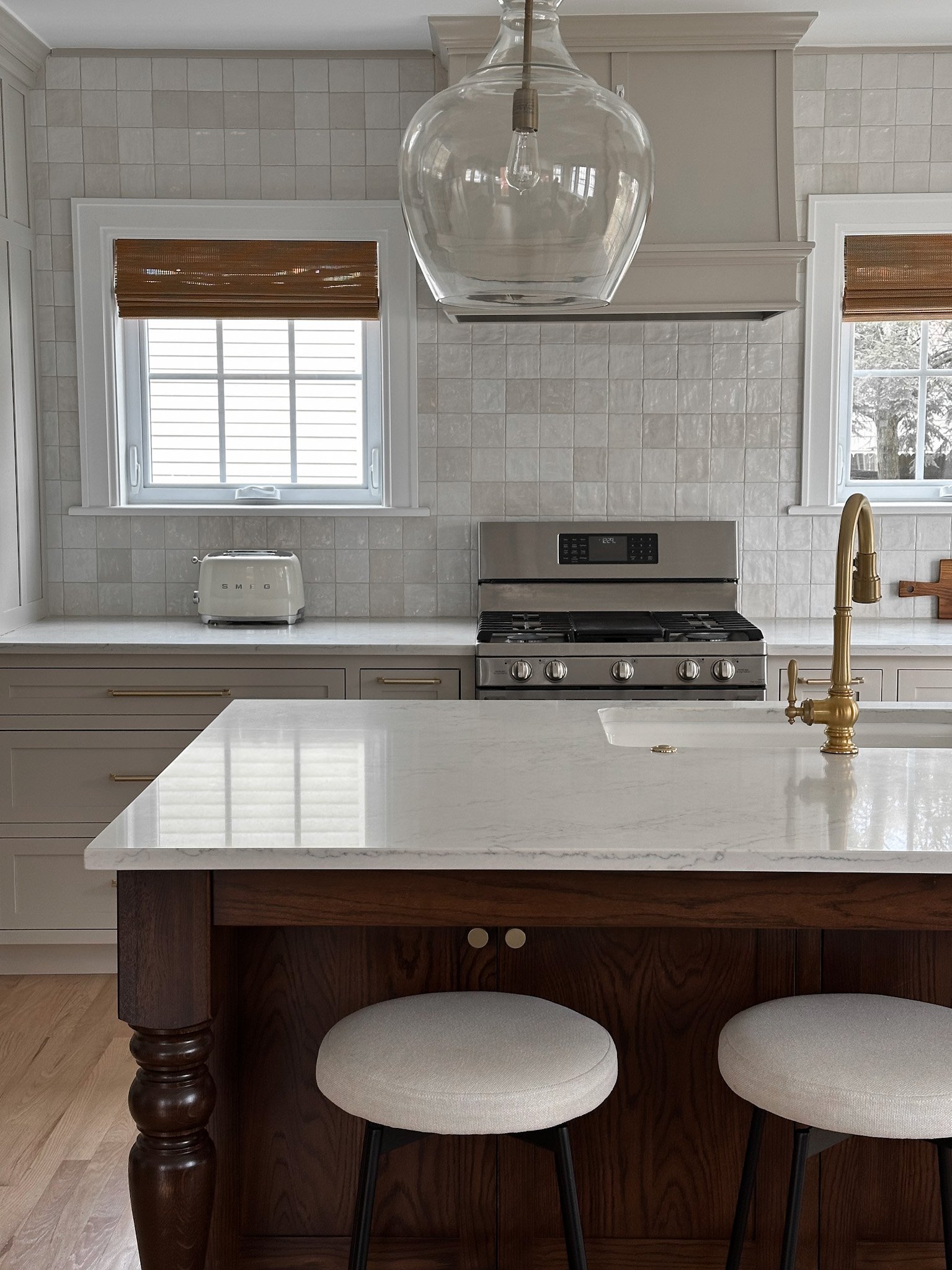 Fully remodeled kitchen completed by Pacific Palisades, California Interior design firm, Jennifer Donahue Interior Design Inc.