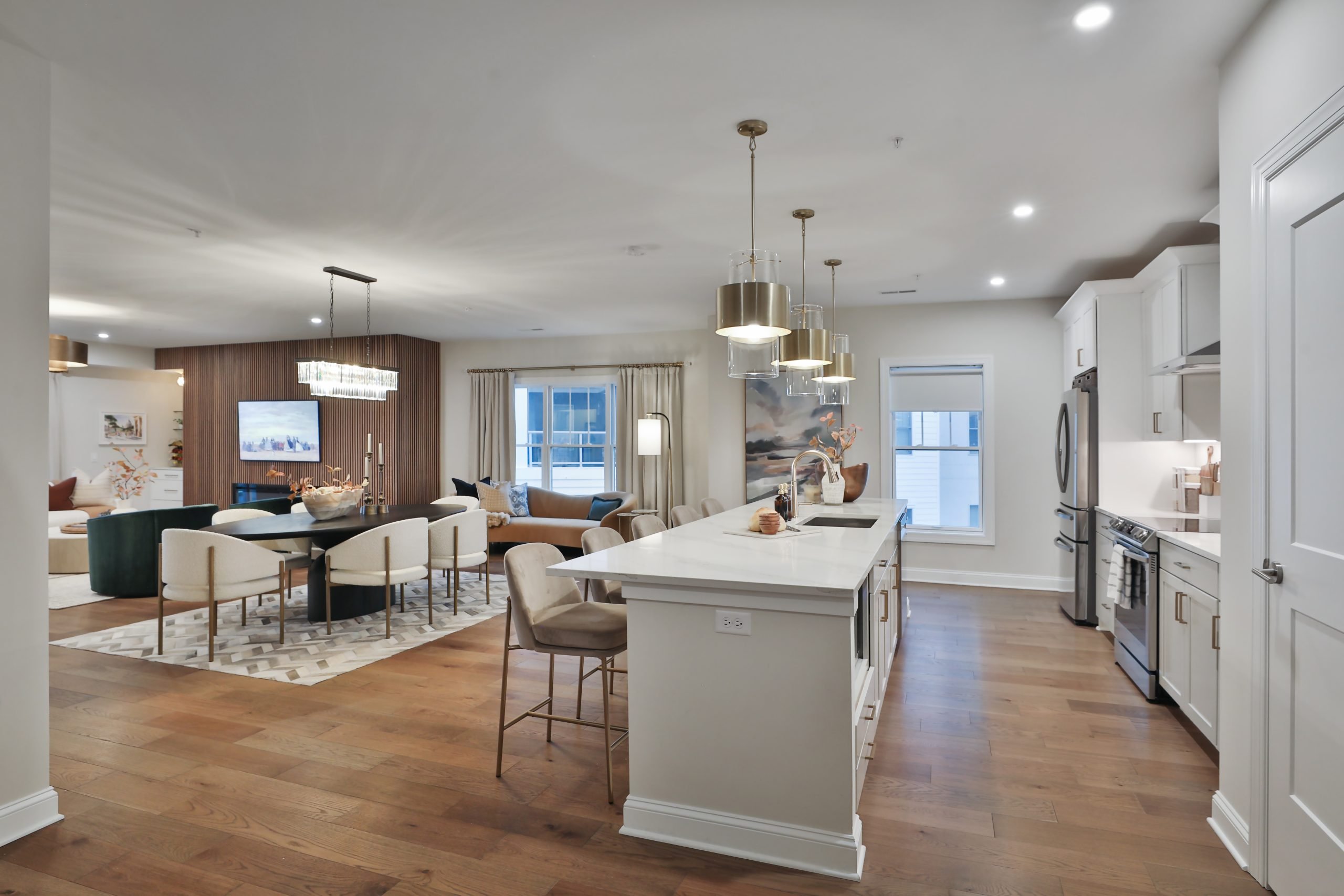 Luxury custom condo on a golf course just outside of downtown Pacific Palisades, California