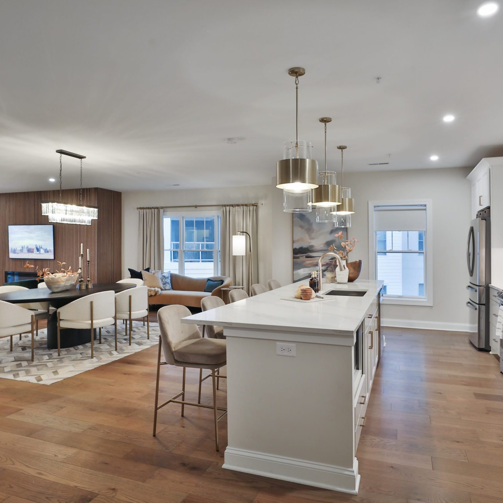 Luxury custom condo on a golf course just outside of downtown Pacific Palisades, California